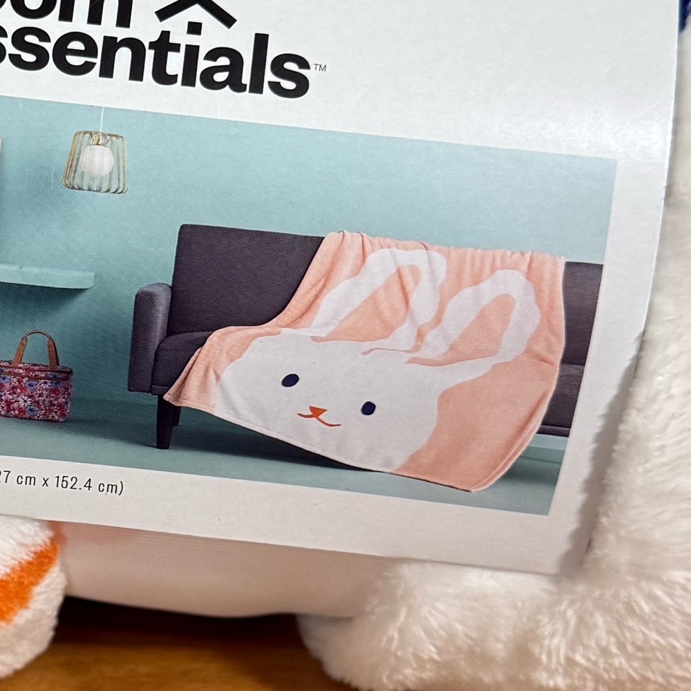 Room Essentials / Target Bunny Throw - Picture 6 of 6